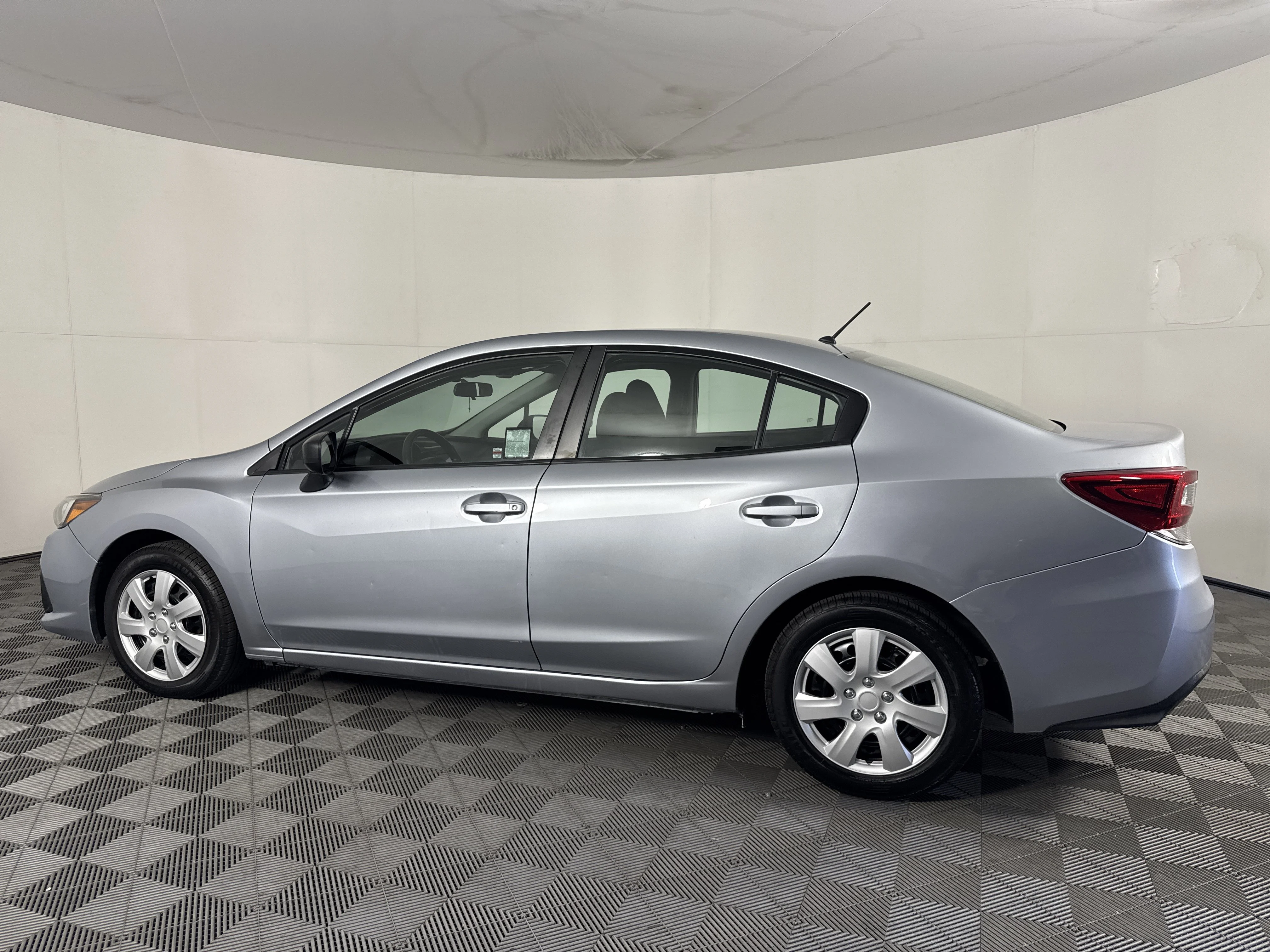 Used 2020 Ice Silver Metallic Subaru Base image 13