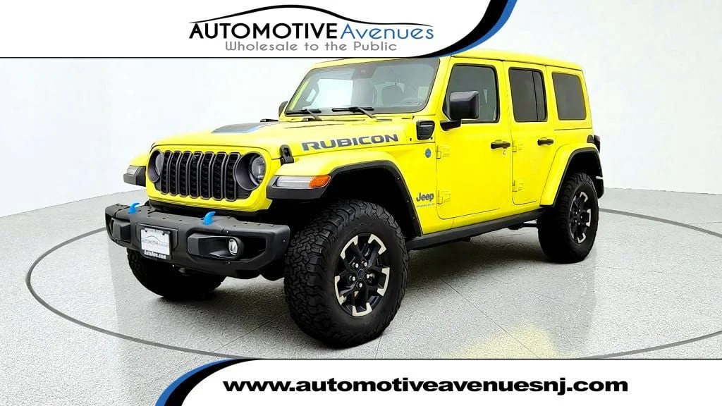 Used 2024 High Velocity Clearcoat Jeep Rubicon X 4x4 w/ Sky One-Touch Power Top & Nappa Leathe image 1