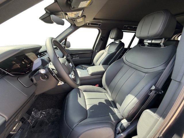 New 2026 Carpathian Grey Land Rover SE image 10