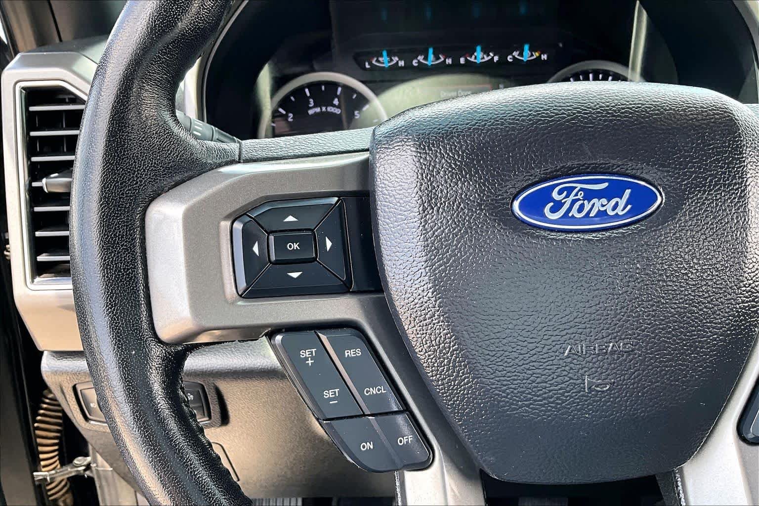 Used 2021 Blue Ford XLT image 23