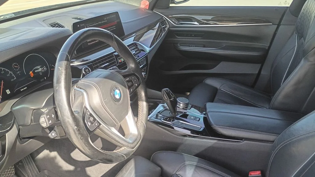 Used 2019 Black BMW 640 Gran Turismo i xDrive image 18