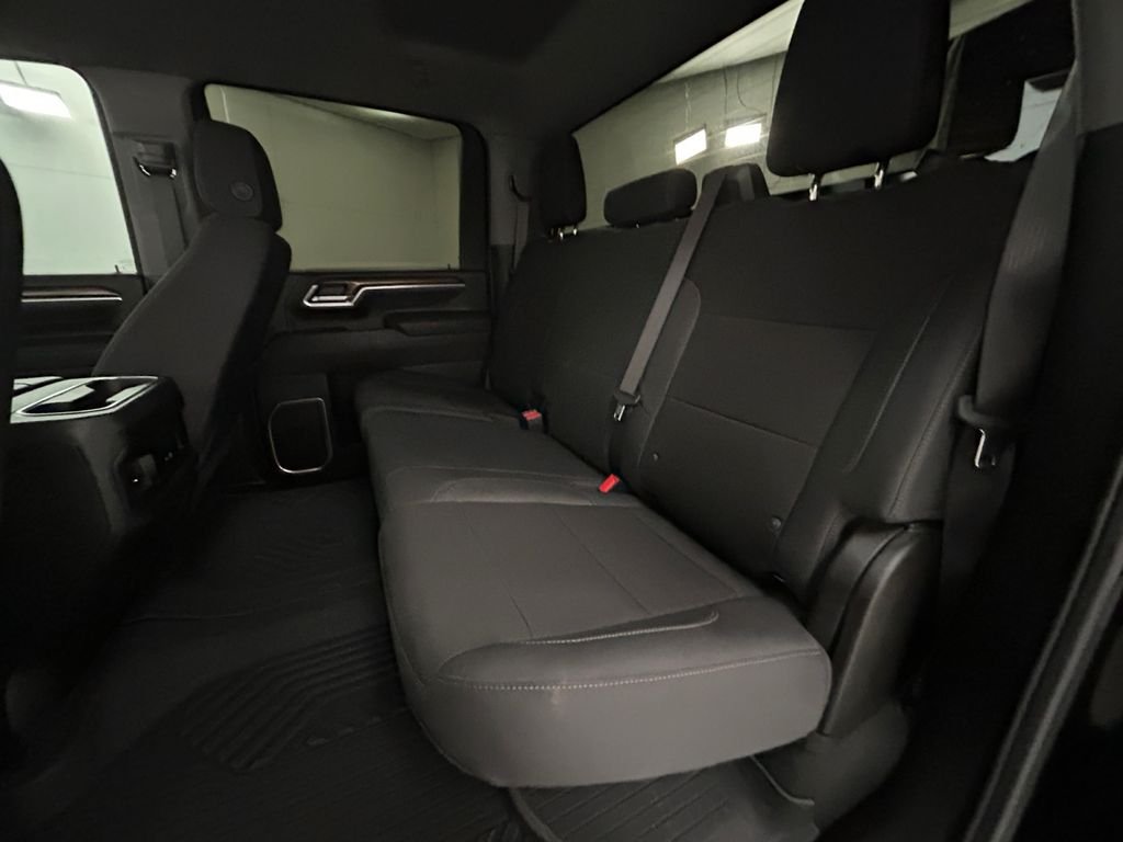 Used 2025 Black Chevrolet LT image 19