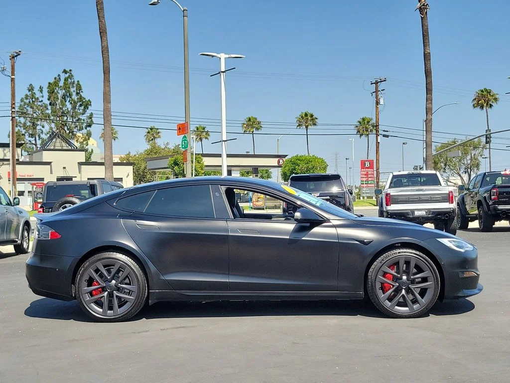 Used 2021 Solid Black Tesla Plaid image 28