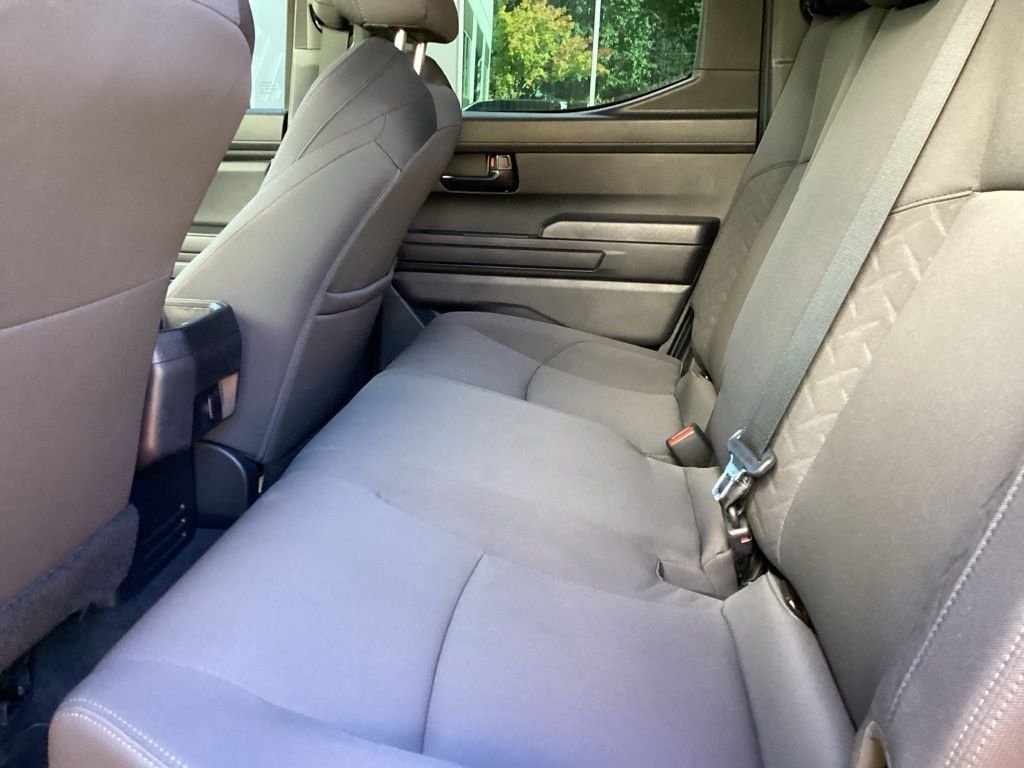 Used 2025  Toyota SR5 image 4