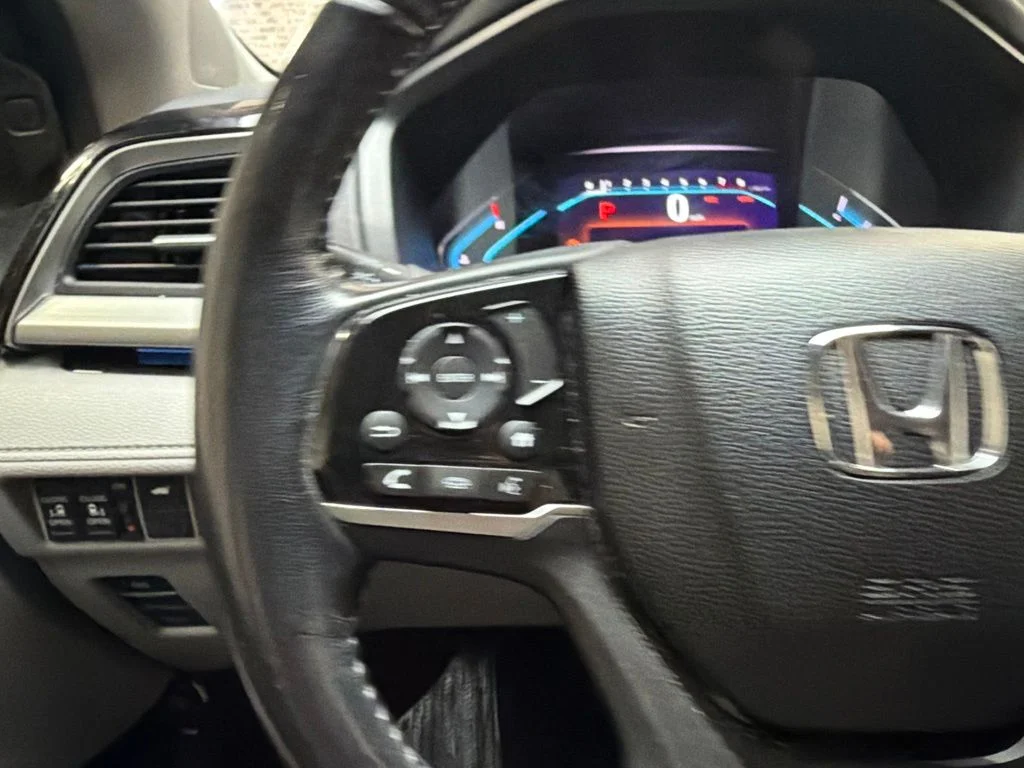 Used 2019 Lunar Silver Metallic Honda Elite image 18