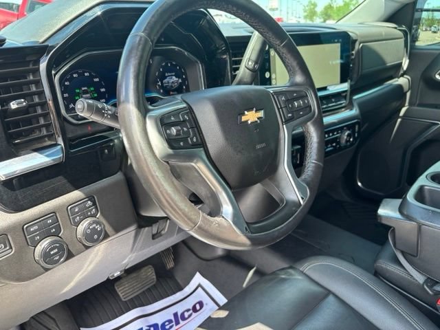 Used 2022 Summit White Chevrolet LT image 16