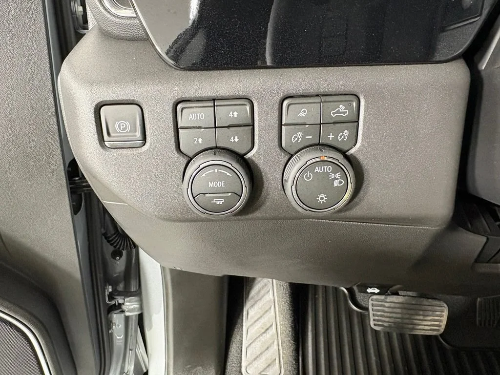New 2026 Sterling Gray Metallic Chevrolet LT image 28