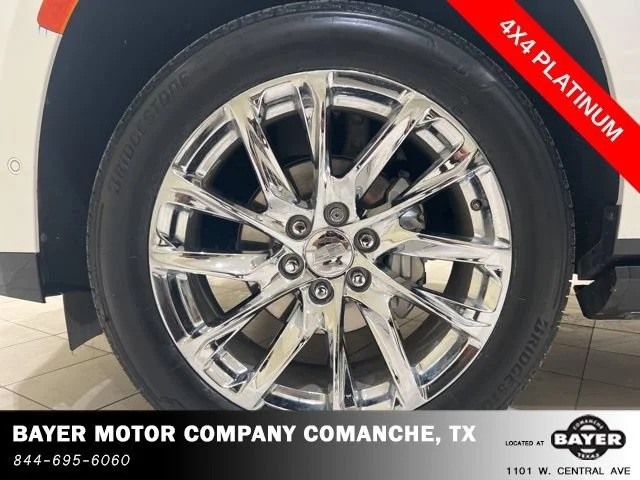 Used 2023 Crystal White Tricoat Cadillac Premium Luxury Platinum image 32