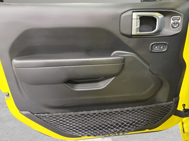 Used 2023 Yellow Jeep Willys image 9