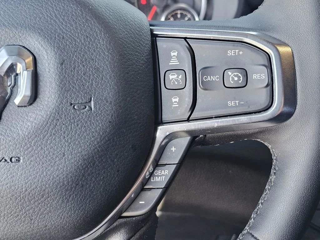 Used 2025 Diamond Black Cry Ram Laramie image 22