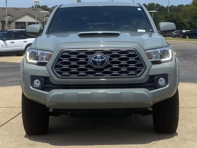 Used 2022  Toyota TRD Sport image 7