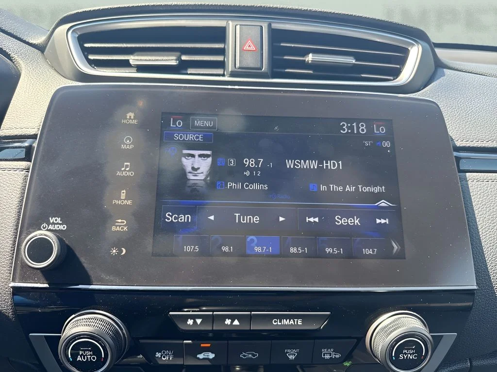 Used 2019  Honda Touring image 19