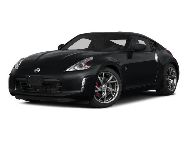 Used 2016 White Nissan Base image 1