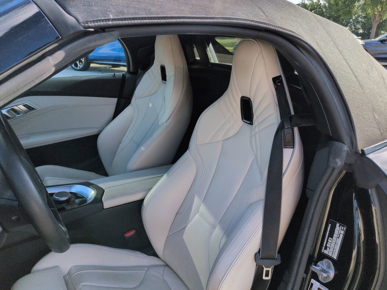 Used 2025 Black Sapphire Metallic BMW M40i image 14
