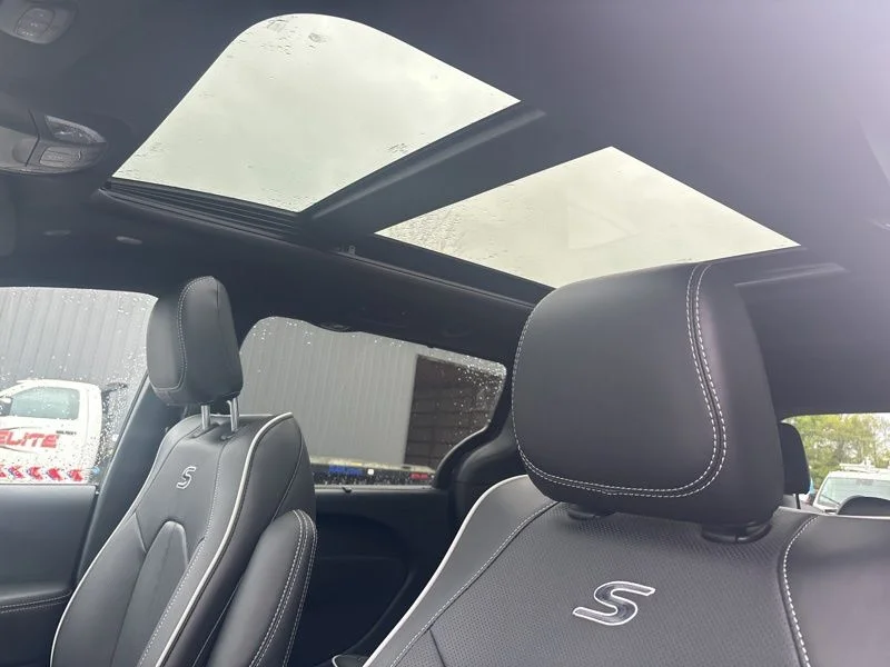 2026 Chrysler Pacifica Limited - Photo 15