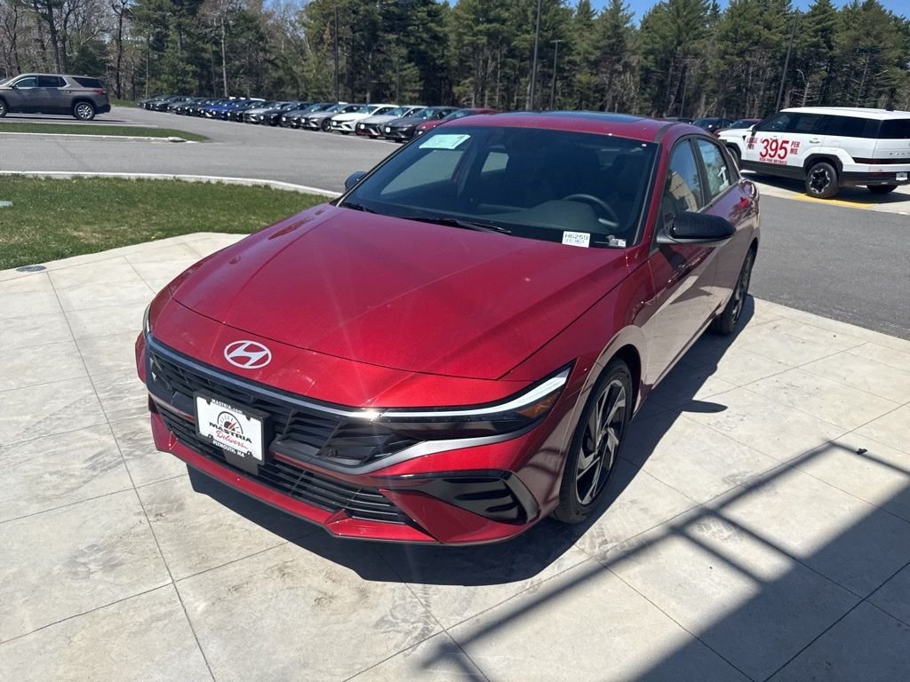 New 2026 Red Hyundai SEL Sport image 3