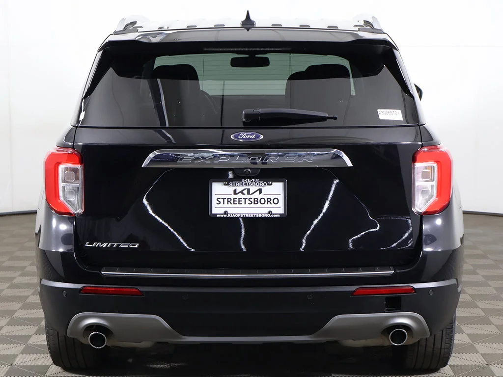 Used 2022 Black Ford Limited image 16