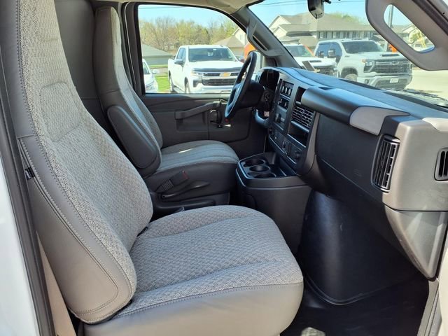 2026 Chevrolet Express Cargo Work Van - Photo 8