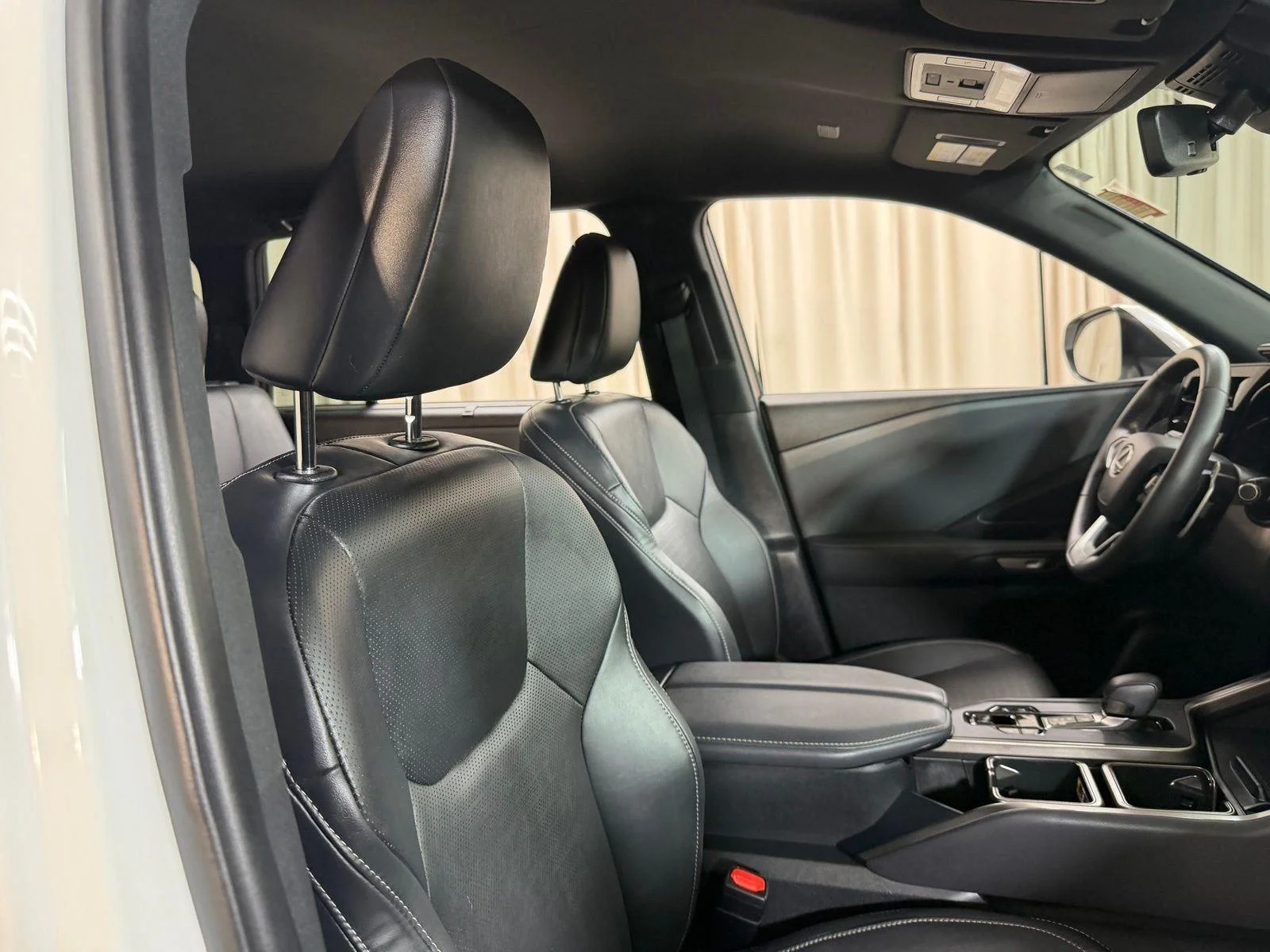 Used 2024 Wind Chill Pearl Lexus TX 350 image 41