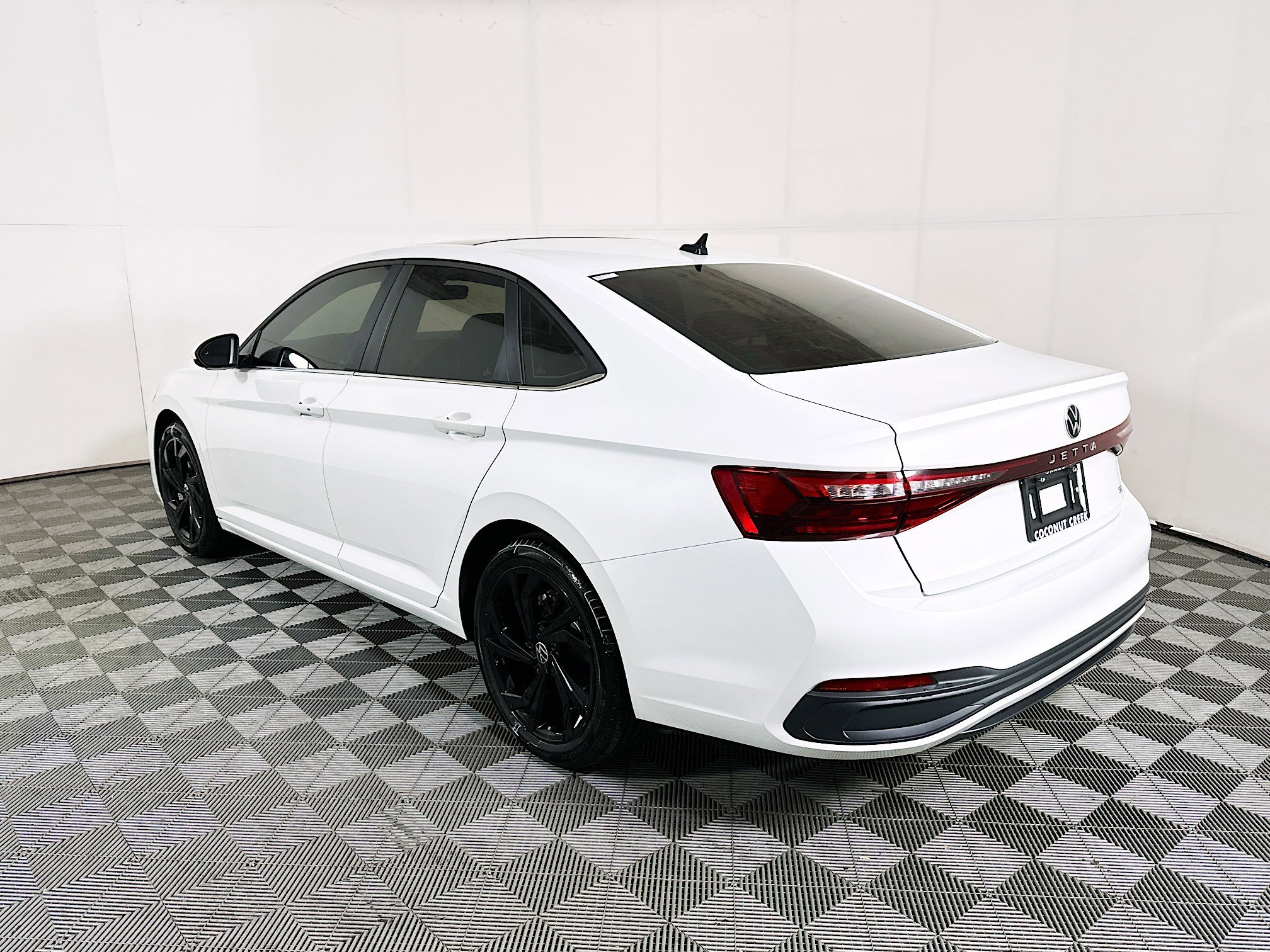 2025 Volkswagen Jetta thumbnail 7