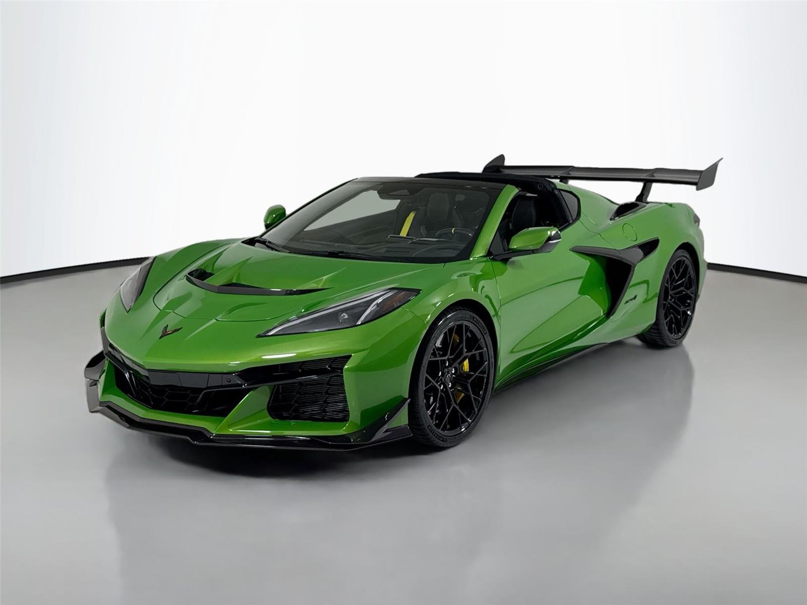 Used 2026 Roswell Green Metallic Chevrolet ZR1 | Carbon Fiber Aero Pkg | Front Lift | Carbon Flash Wheels image 10
