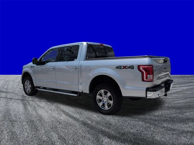 Used 2015 Ingot Silver Ford XLT image 6
