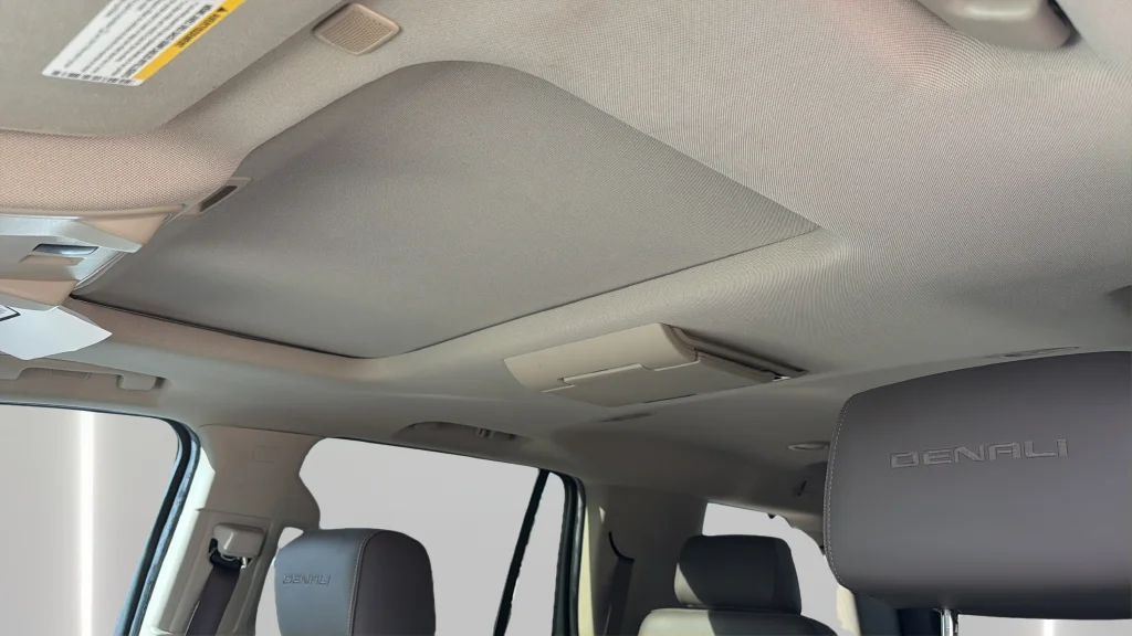 Used 2019 White GMC Denali image 19