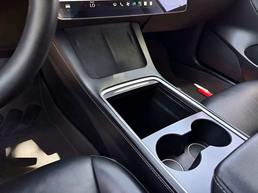 Used 2022  Tesla Long Range image 11
