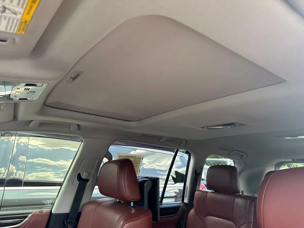 Used 2017 White Lexus 570 image 4