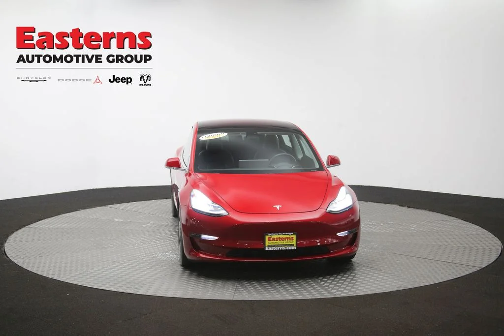 Used 2018 Red Tesla Long Range image 46