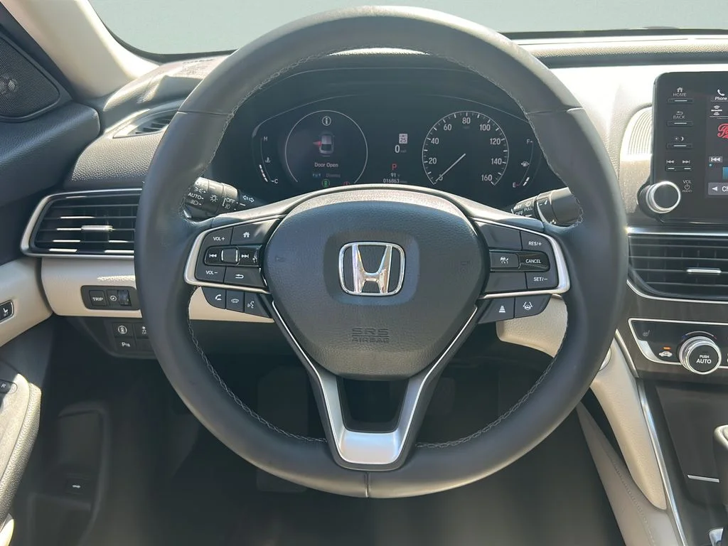 Used 2021 White Honda EX-L image 13