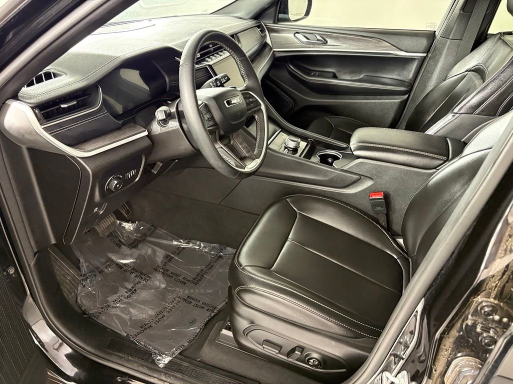 Used 2024 Black Jeep Limited image 29