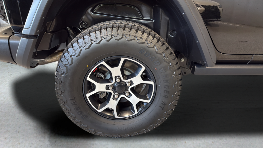 Used 2019 Black Jeep Unlimited Rubicon image 15