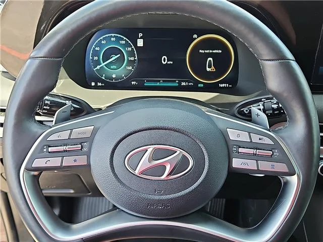 Used 2025 Sierra Burgundy Hyundai SEL Premium Front-Wheel Drive image 15