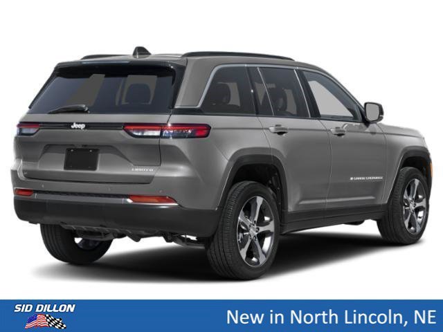 New 2027 Sting-Gray Clear Coat Jeep 4DR 4WD image 2