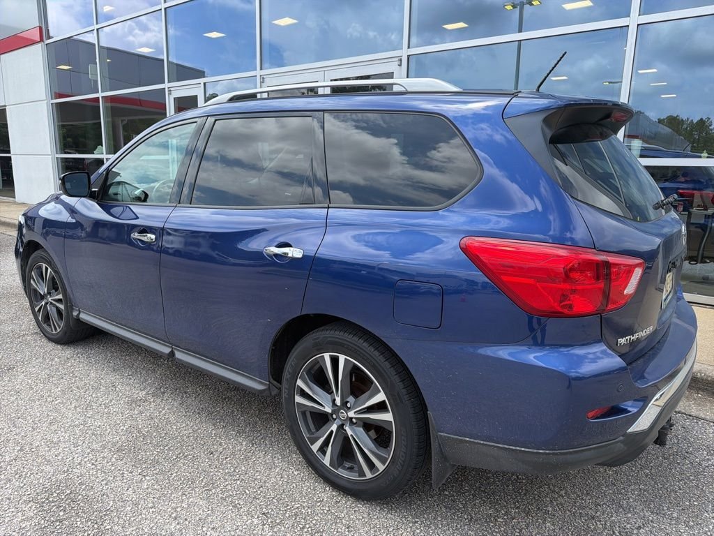 Used 2017 Nissan Pathfinder SL with VIN 5N1DR2MM6HC698961 for sale in Hoover, AL