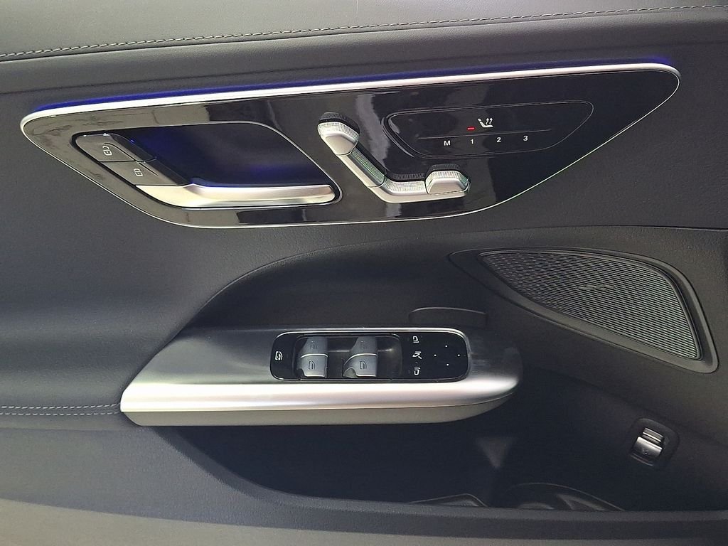 2025 Mercedes-Benz C-Class Sedan C 300 - Photo 9