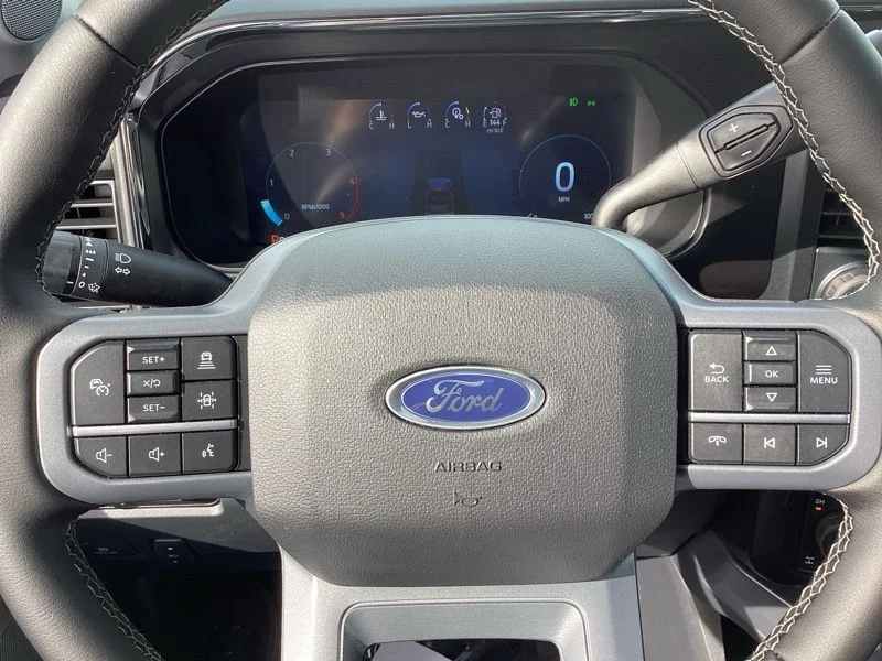 New 2026 Star White Metallic Tri-Coat Ford F-350® Lariat® image 49
