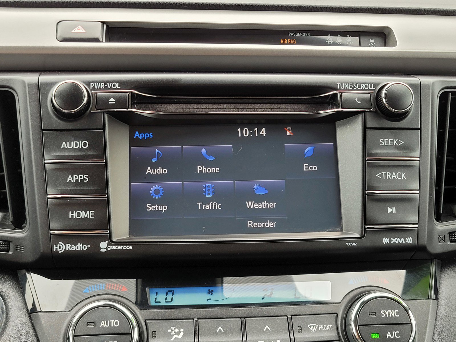 Used 2017  Toyota XLE image 19