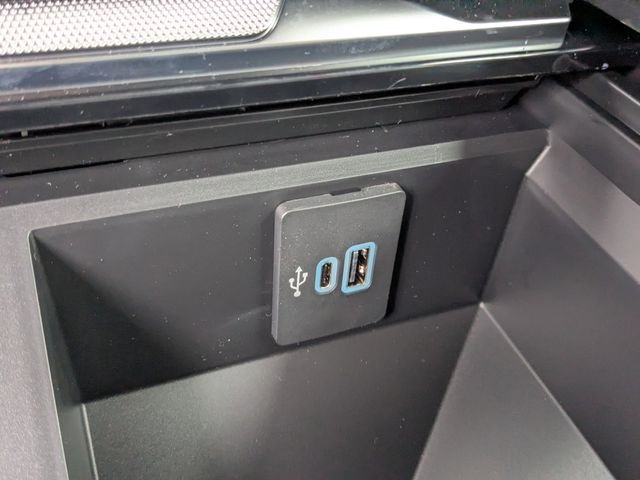 New 2025 Glacier Gray Metallic Tri-Coat Ford F-350® Platinum® image 22