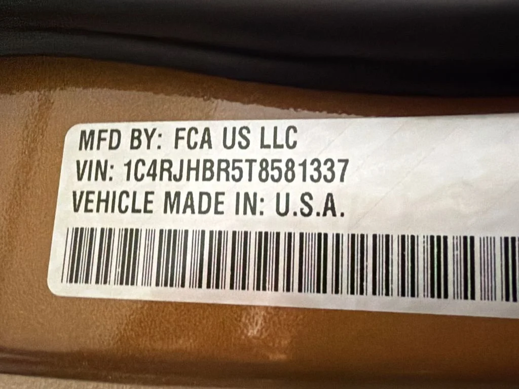 New 2026 Copper Shino Metallic Clear-Coat Exterior Paint Jeep Limited image 43