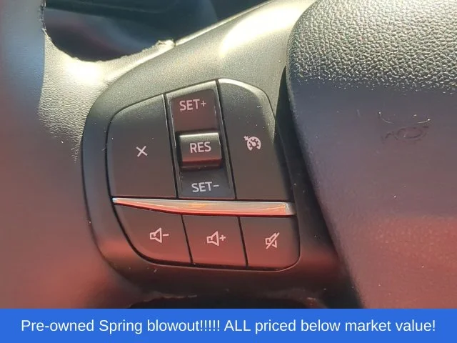 Used 2025 Red Ford XLT image 26