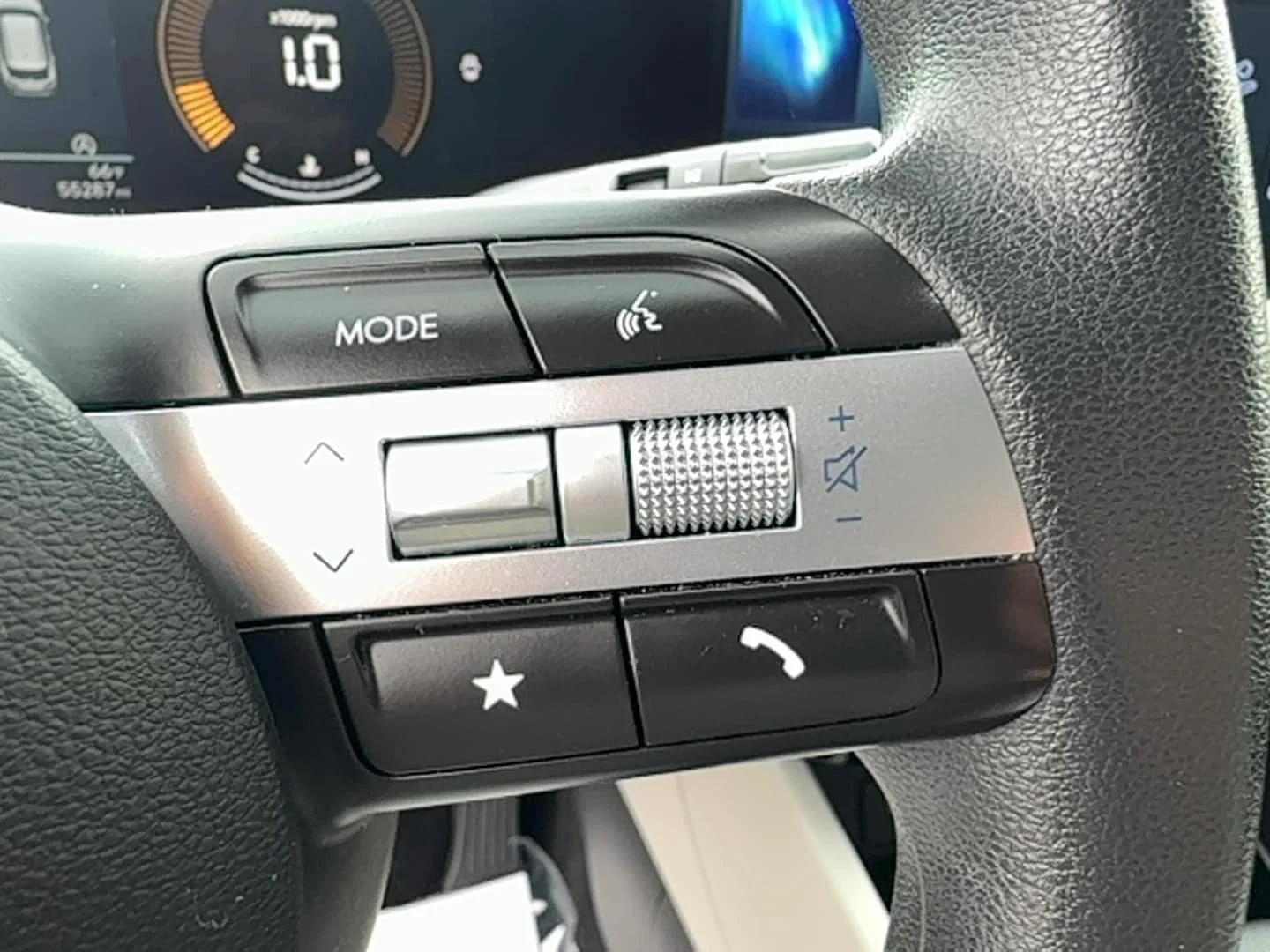 Used 2025 Atlantis Blue Hyundai SEL image 13