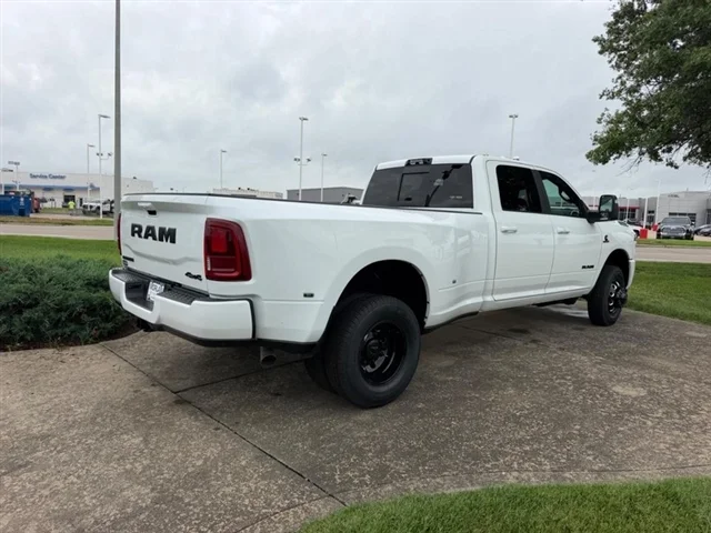 New 2026 Bright White Clear-Coat Exterior Paint RAM Laramie image 4