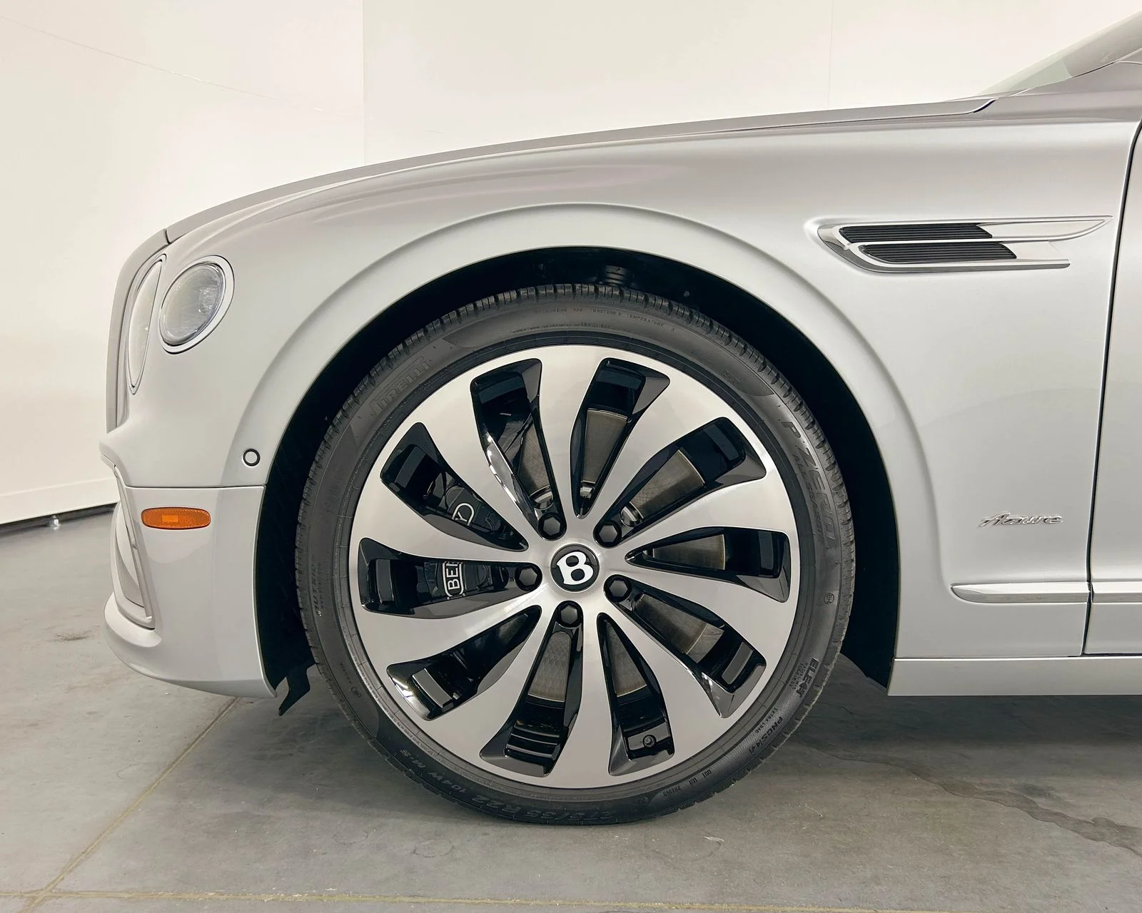 New 2026  Bentley Azure image 6