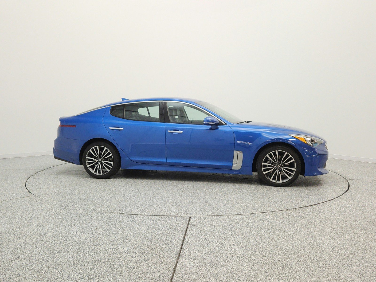 Used 2019 Micro Blue Kia Base RWD image 4