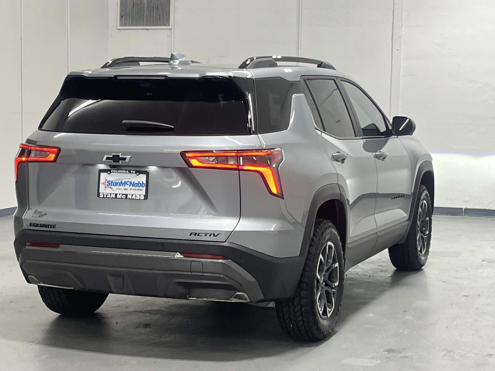 2027 Chevrolet Equinox ACTIV - Photo 8