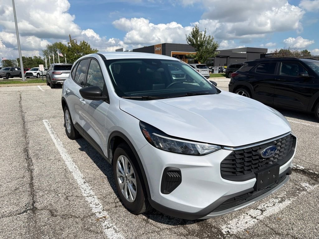 Used 2025 Silver Ford Active image 7