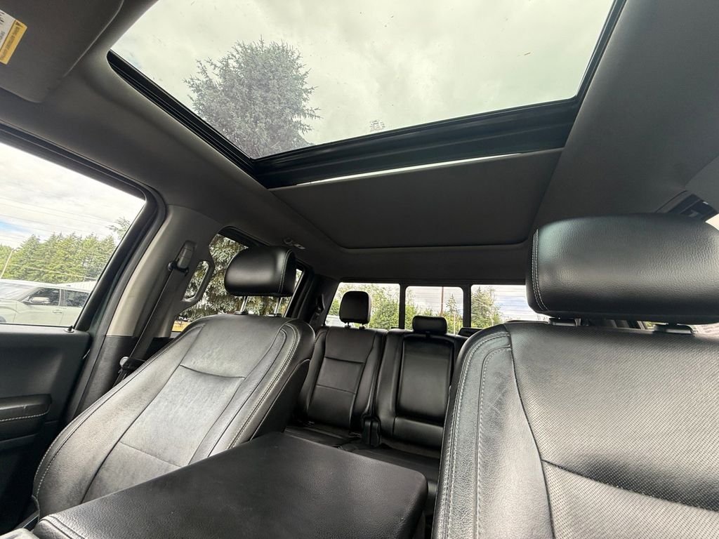 Used 2015 Gray Ford Lariat image 26