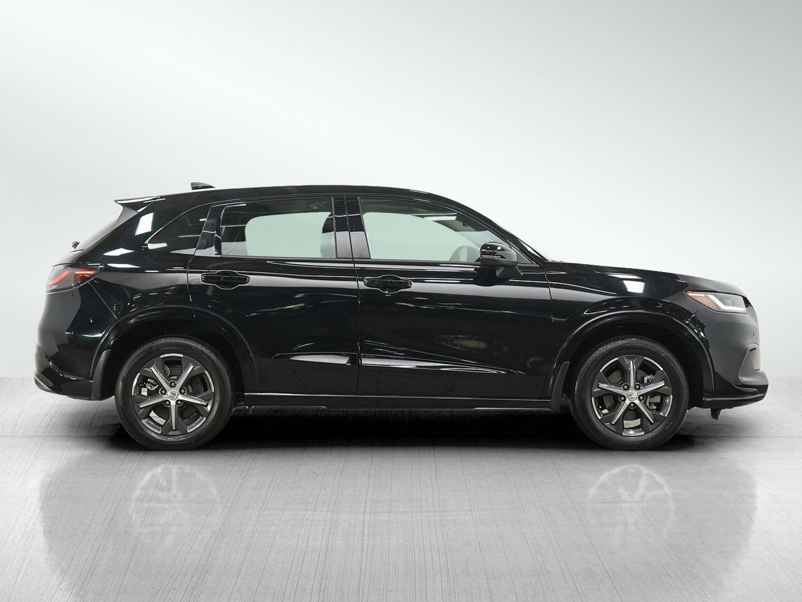 Used 2023 Black Honda EX-L image 6